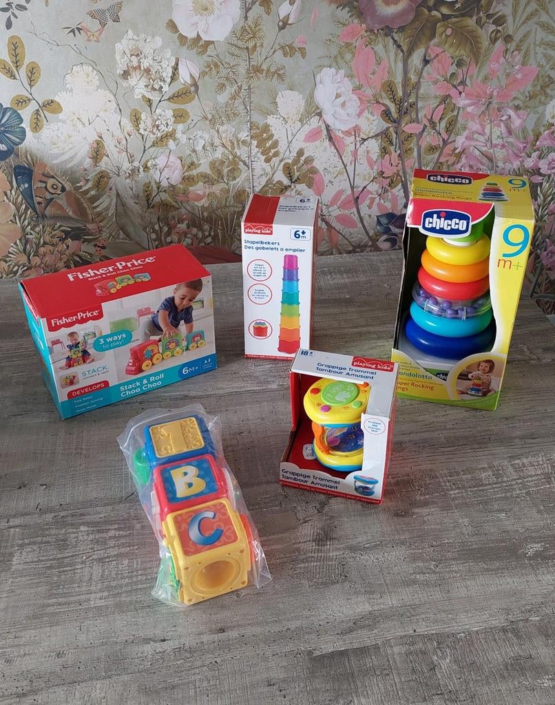 Diverse babyspeelgoed: Fisher-Price, Chicco, stapelbekers, Ophalen of Verzenden