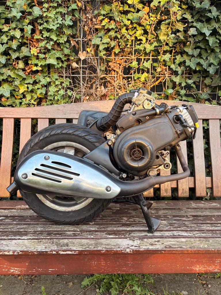 Compleet 80cc Vespa 4 takt 2V Blok, Ophalen, Zo goed als nieuw, Blok, Vespa
