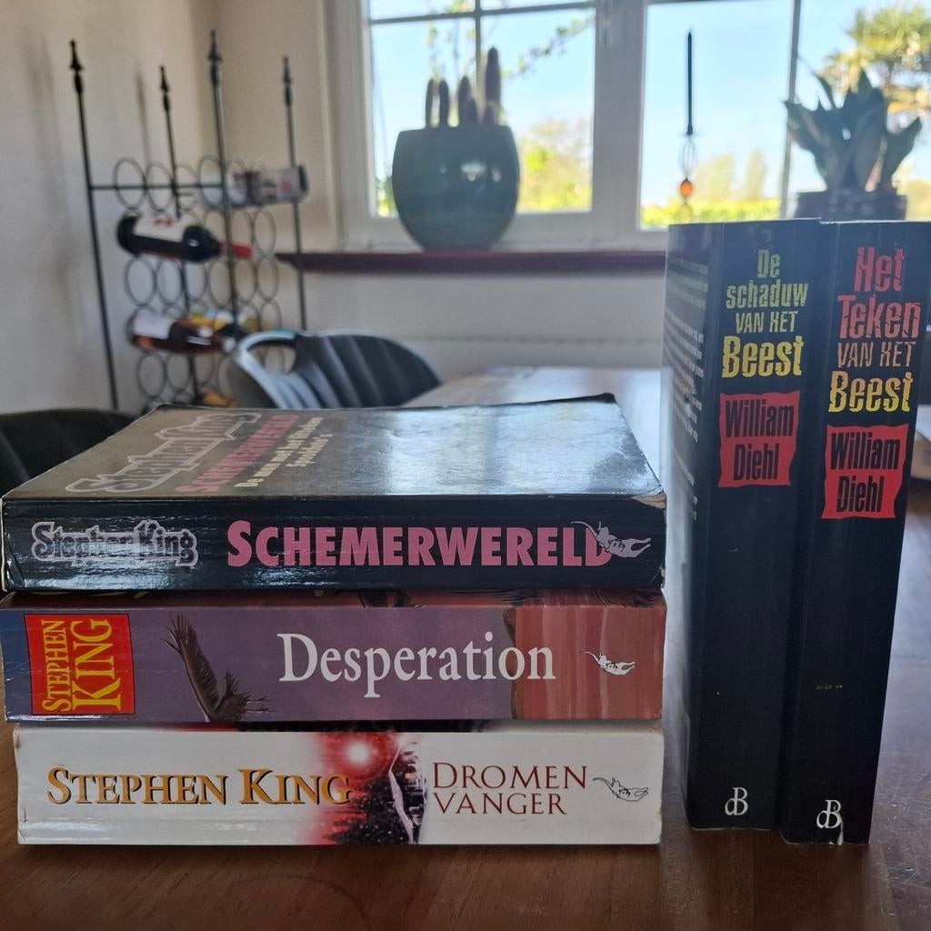 Stephen King en William Diehl boeken., Ophalen of Verzenden, Gelezen