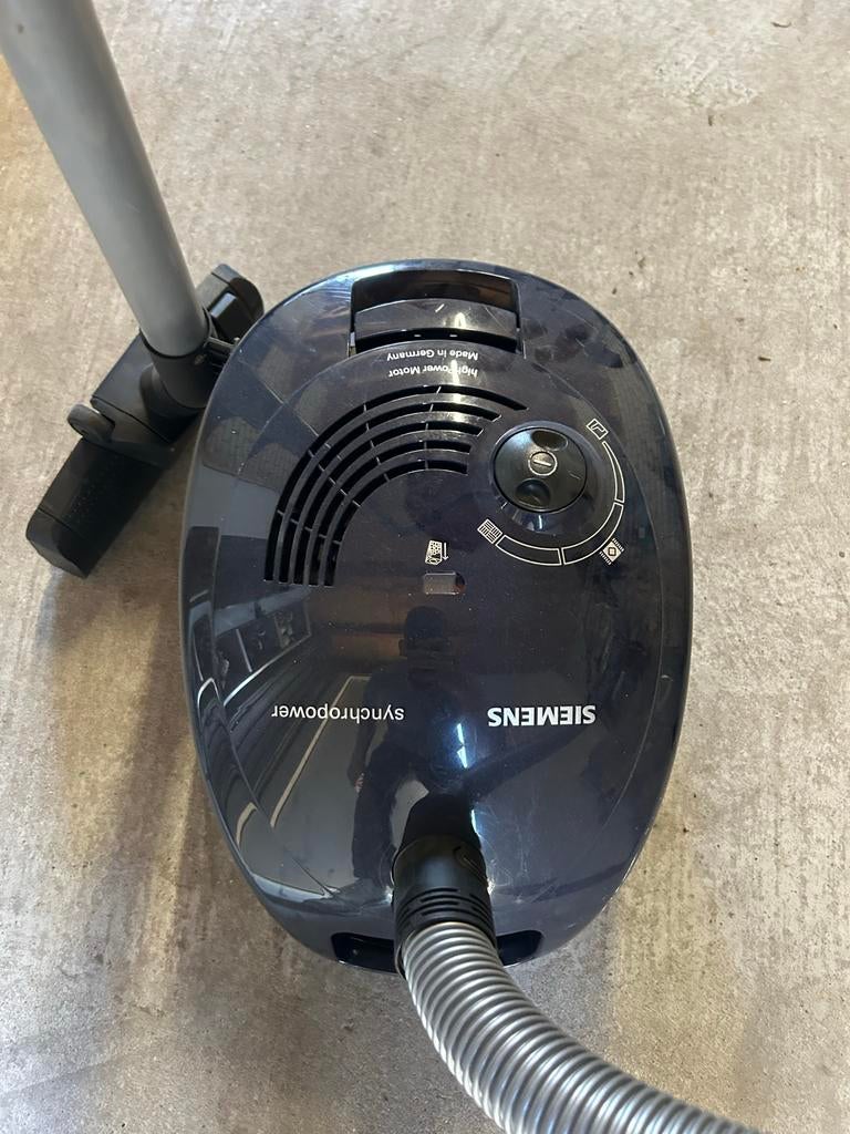 Defecte Siemens stofzuiger, Witgoed en Apparatuur, Stofzuigers, Ophalen, Niet werkend, Stofzuiger