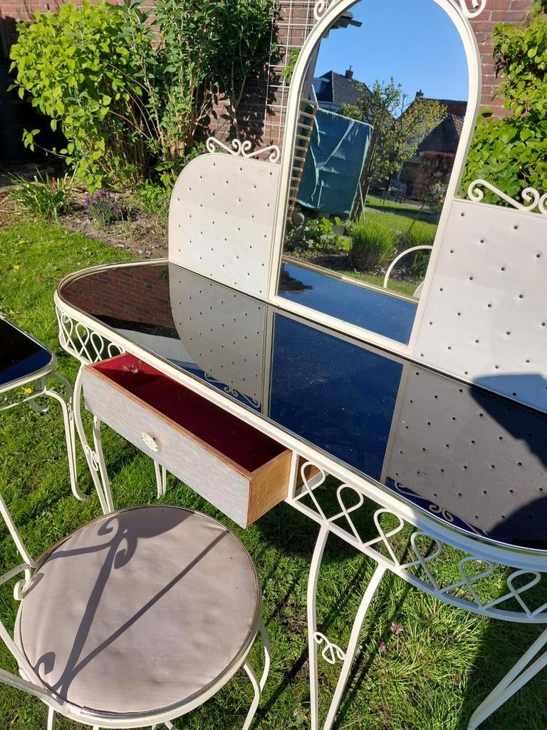 Tresice France Opvouwbare Make-upstoel Met Hoofdsteun - Zwart Aluminium