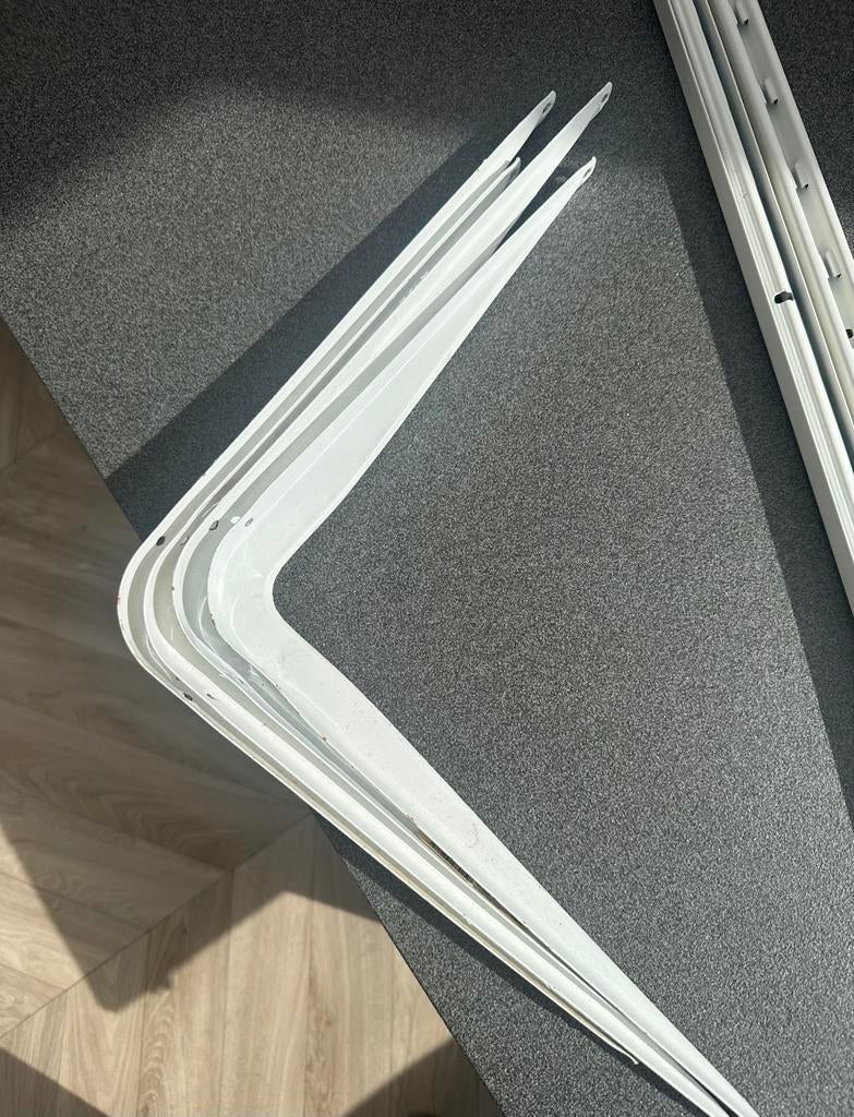 Driehoekige plankdragers, Ophalen of Verzenden, Zo goed als nieuw