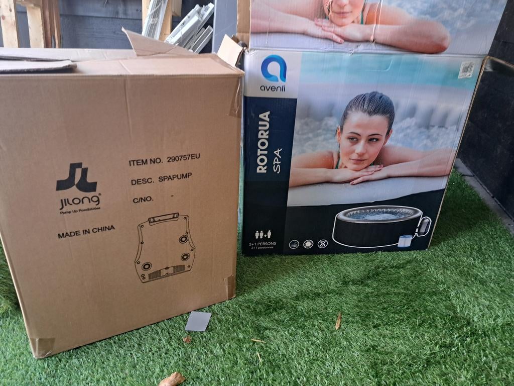 Avenli Rotorua Opblaasbare Spa Jacuzzi - in Doos, Tuin en Terras, Bubbelbaden en Hottubs, Ophalen, Nieuw, Pomp, Opblaasbaar