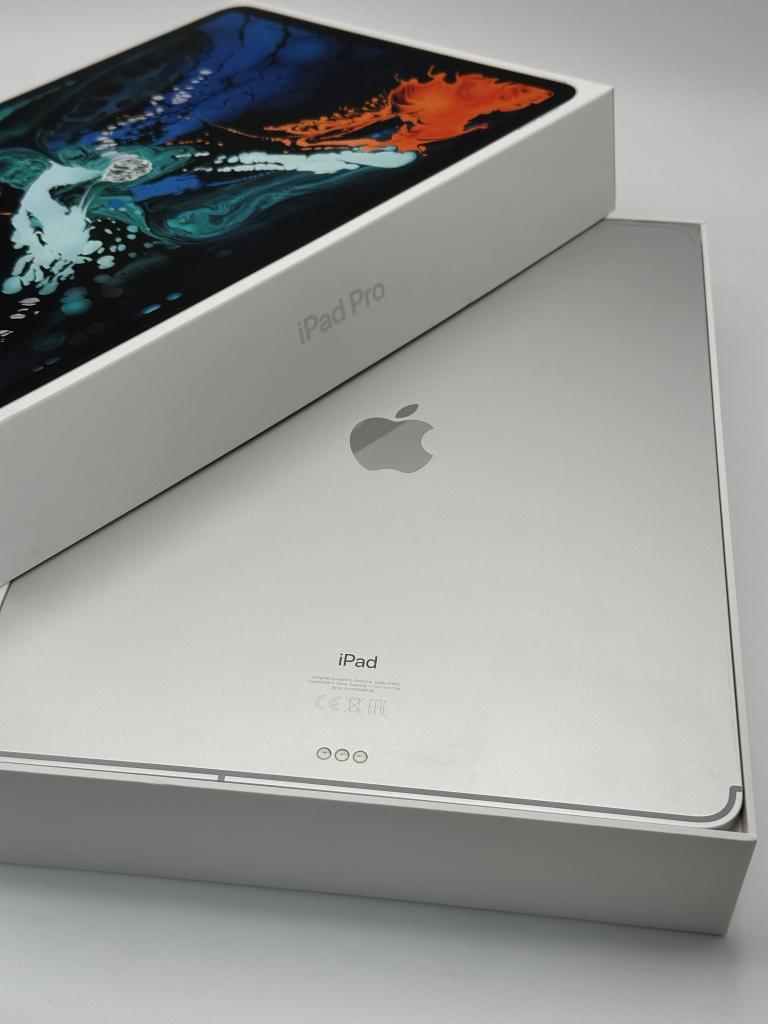 iPad Pro 12,9” (3e Gen) | 256GB | LTE | Zilver | Topstaat, 256 GB, Gebruikt, 89 %, Apple Inc.