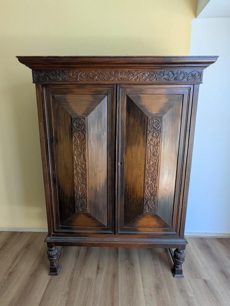 Antieke massief eikenhouten kast | Neorenaissance, Antiek en Kunst, Ophalen