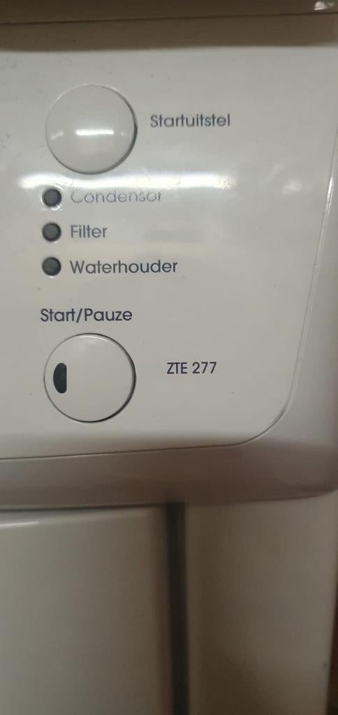 Zanussi ZTE 277 Condensdroger - Schoon en Werkt Perfect, Ophalen, 6 tot 8 kg, Zo goed als nieuw, Voorlader