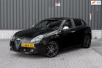 Alfa Romeo Giulietta 1.4 T Distinctive*ClimateControl*Stoelv, Euro 5, Gebruikt, Zwart, 4 cilinders