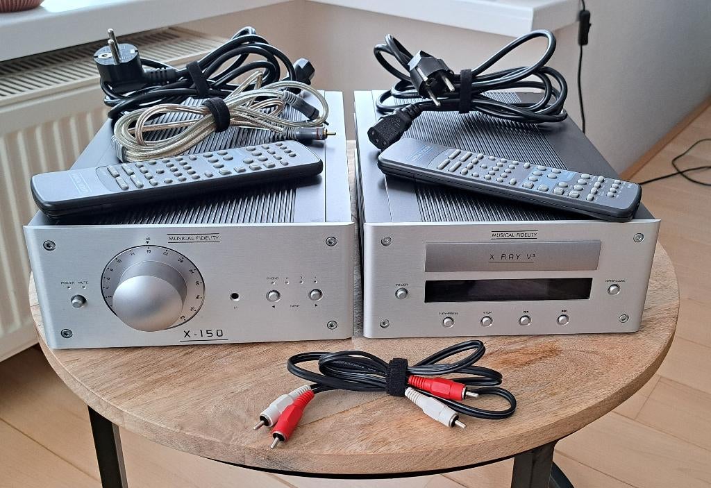 Musical Fidelity versterker en cd-speler, 120 watt of meer, Ophalen, Overige merken, Gebruikt