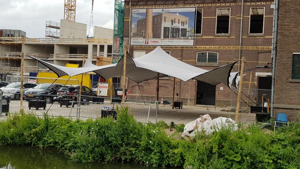 Te koop: gebruikte Stretchtent 10 x 10,5 m ZILVER, Gebruikt, Partytent, 6 meter of meer, Opvouwbaar