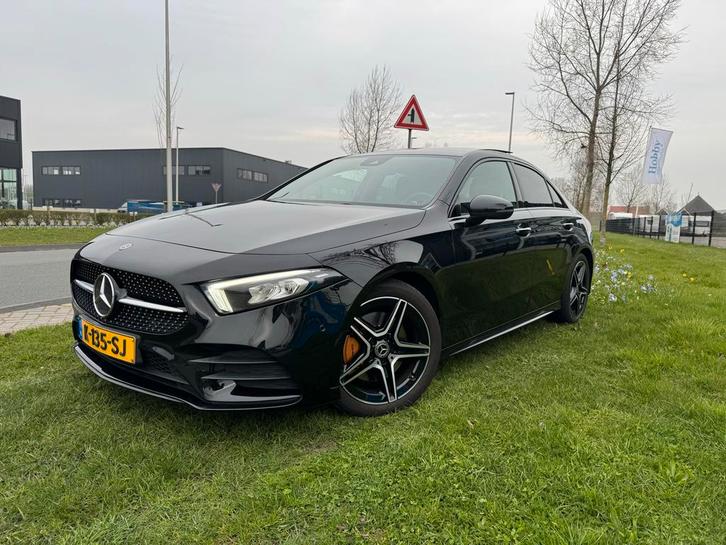 Mercedes-Benz A-Klasse A 220 190pk Pano,Sfeer, AMG Zwart, Auto's, Mercedes-Benz, Particulier, A-Klasse, ABS, Achteruitrijcamera