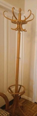 Thonet kapstok van zwaar hout - ietsjes scheef, Ophalen