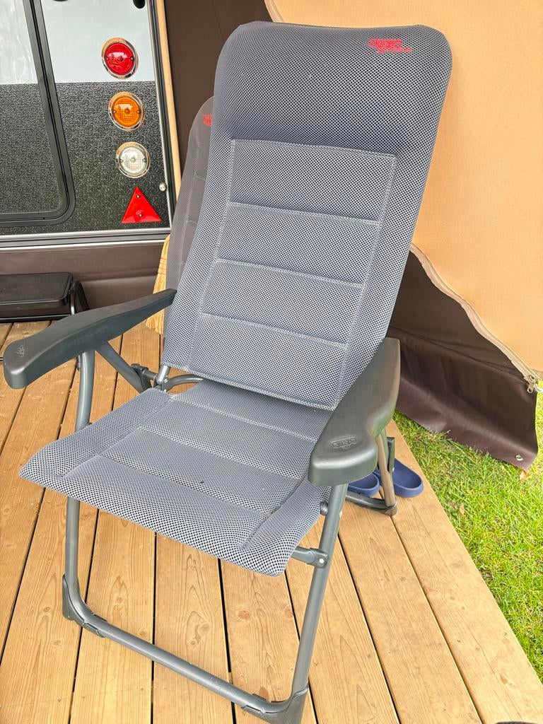 Crespo Air Deluxe 215 stoelen + voetensteunen (2x), Caravans en Kamperen, Kampeermeubelen, Ophalen, Zo goed als nieuw, Campingstoel