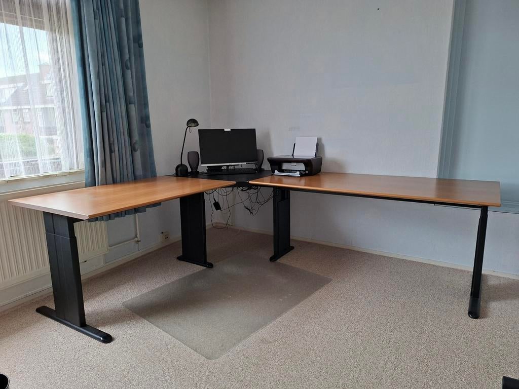 Hoekbureau in hoogte verstelbaar - 120x240 cm met laden, Huis en Inrichting, Bureaus, Gebruikt, Hout, Hoekbureau, Ophalen of Verzenden