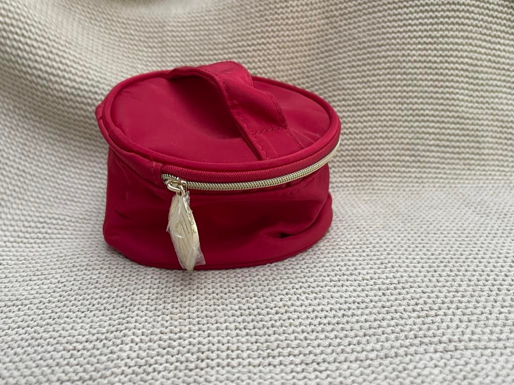 Rood Clarins Make-up Tasje / Luxe Toilettas – Nieuwstaat, Sieraden, Tassen en Uiterlijk, Toilettassen, Ophalen of Verzenden, Zo goed als nieuw