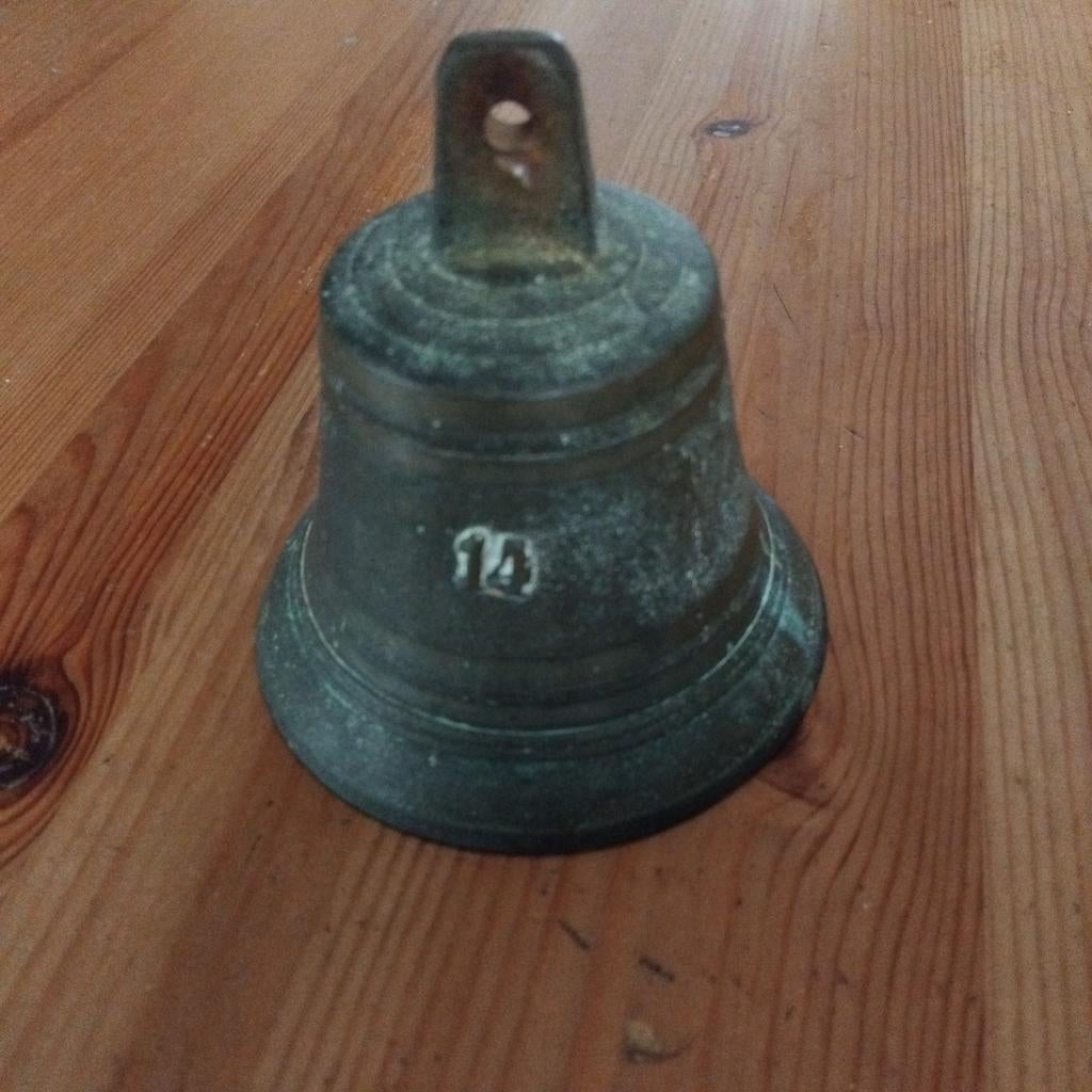 Antieke school/ deurbel. Koper, Ophalen of Verzenden