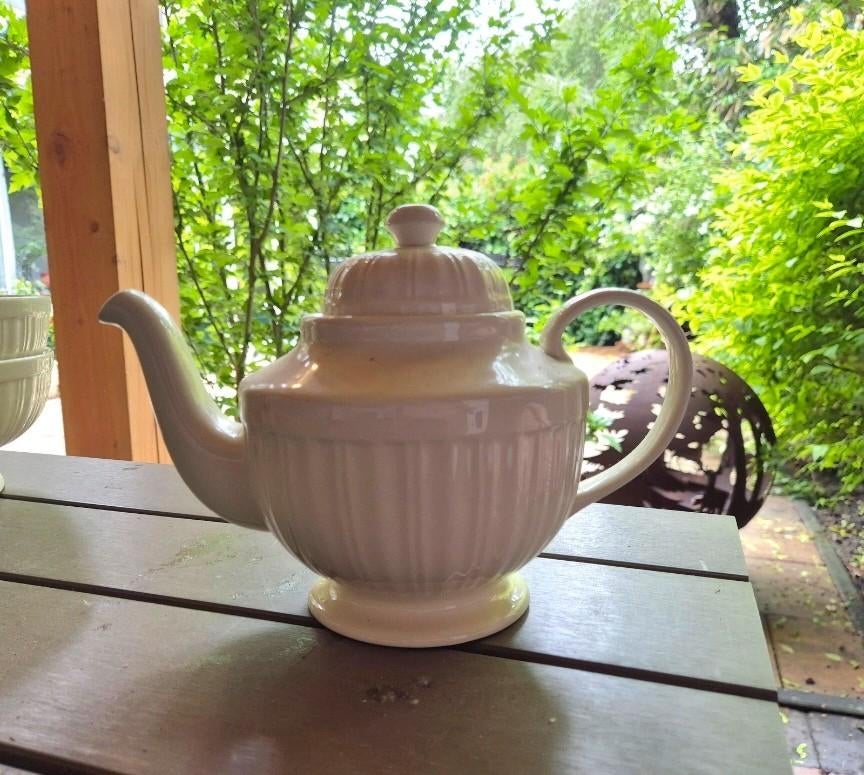 Theepot queens garden, Ophalen, Zo goed als nieuw