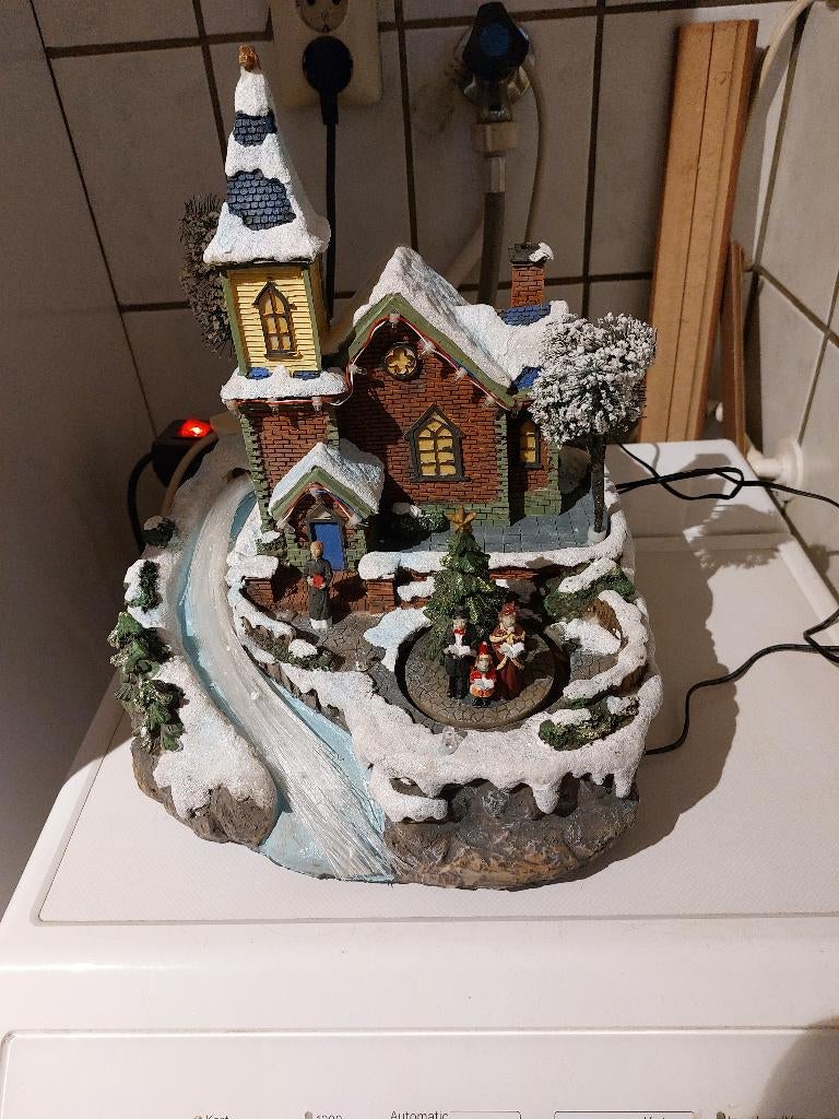 Kersthuis met led en fiberverlichting, Diversen, Kerst, Ophalen of Verzenden, Zo goed als nieuw