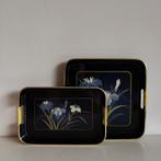 Set vintage Japans gelakte dienbladen met irissen, Ophalen of Verzenden