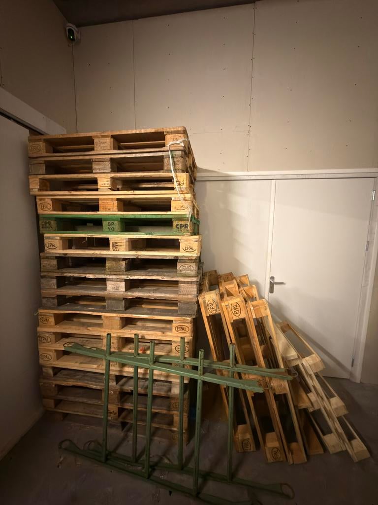 Diverse pallets te koop - EPAL, Doe-het-zelf en Verbouw, Hout en Planken, Ophalen, Zo goed als nieuw, 50 mm of meer, Pallet