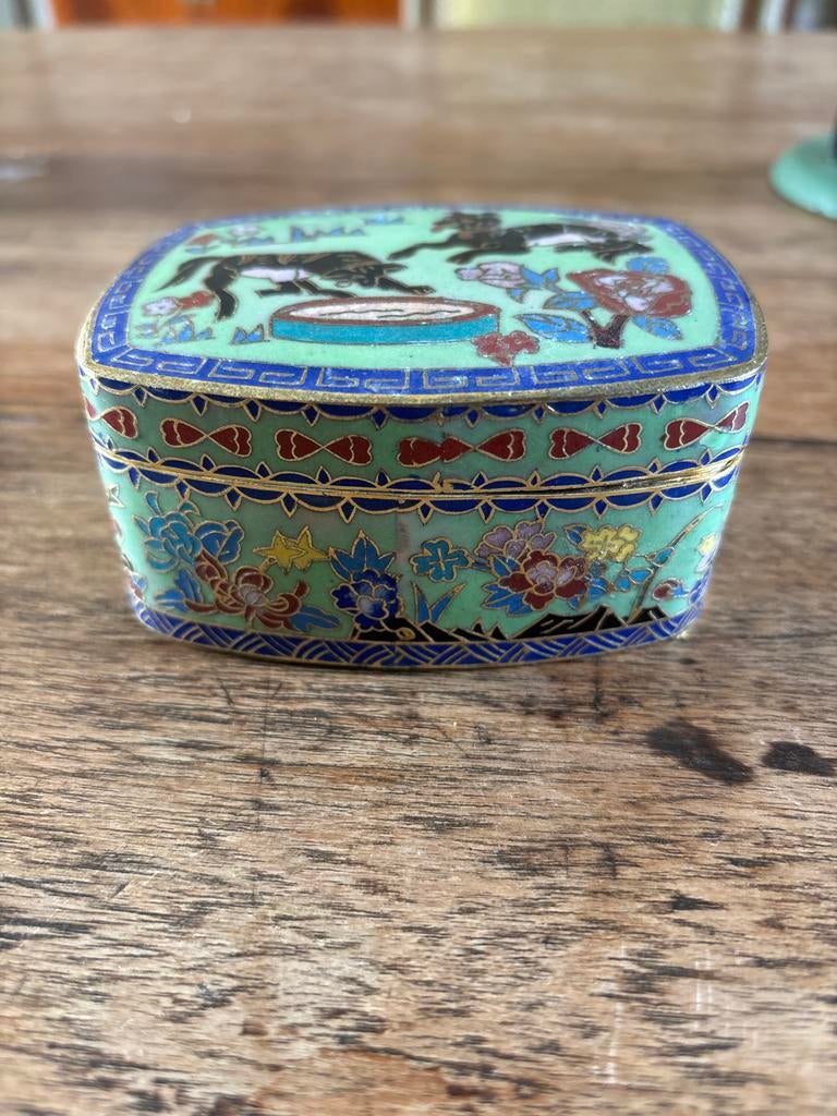 Chinees Cloisonné Zeepdoosje met Hondenmotief, Ophalen of Verzenden