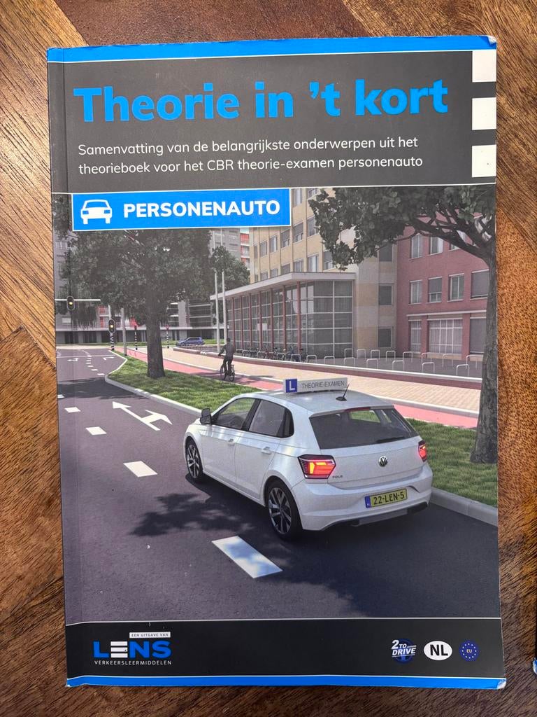 Auto Theorieboeken: Theorie in 't kort & Theorie leren, Ophalen of Verzenden, Zo goed als nieuw, Algemeen