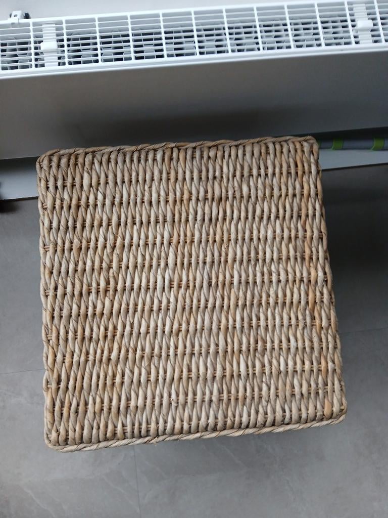 Rieten poef, Huis en Inrichting, Banken | Voetenbanken en Poefen, Ophalen, 50 tot 75 cm, Hout, 50 tot 75 cm