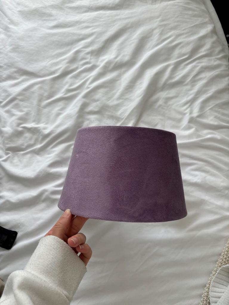 Paarse velvet lampenkamp, Overige kleuren, Ophalen of Verzenden, Zo goed als nieuw, Minder dan 25 cm