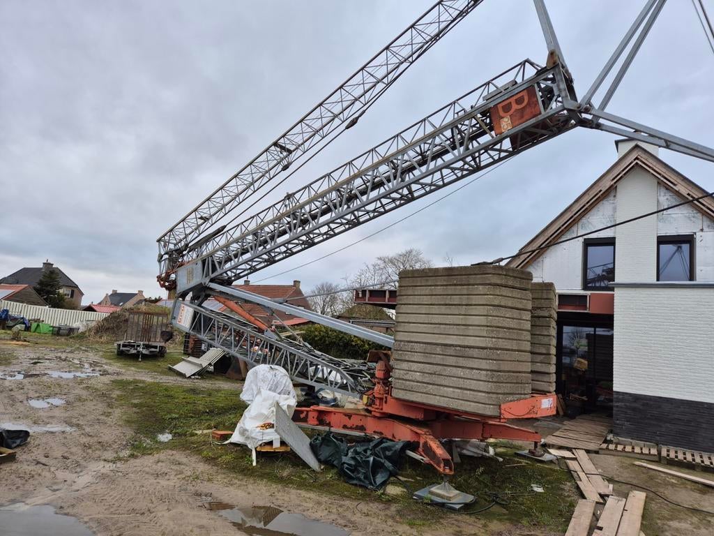 Bouwkraan GRU Benedini B25, max 1600kg alles goedwerkend