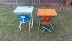2x oude kinderbureau / lessenaar met stoeltjes, Ophalen of Verzenden, Gebruikt, Tafel(s) en Stoel(en)