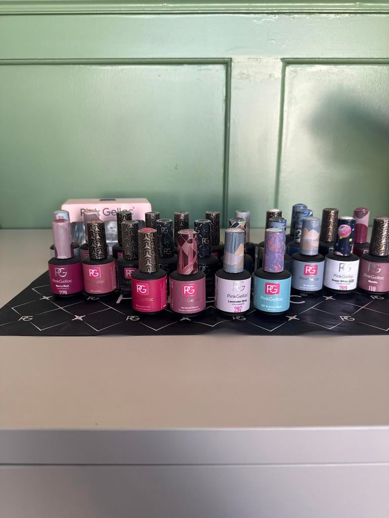 Pink gellac set met 26 flesjes, Sieraden, Tassen en Uiterlijk, Uiterlijk | Cosmetica en Make-up, Ophalen of Verzenden