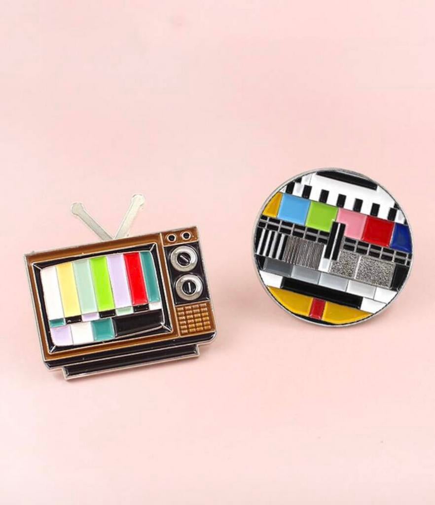 Broche (verschillende modellen), Overige materialen, Overige kleuren, Verzenden, Minder dan 4 cm