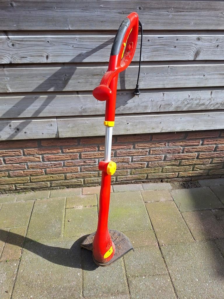 Elektrische grastrimmer - Rood, Tuin en Terras, Ophalen, Gebruikt, 30 tot 50 cm, Elektrisch
