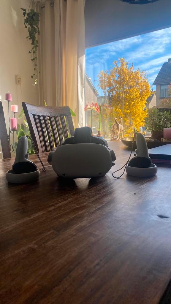 Meta quest 2 vr bril, Spelcomputers en Games, Virtual Reality, Zo goed als nieuw, Overige platformen, VR-bril, Ophalen of Verzenden