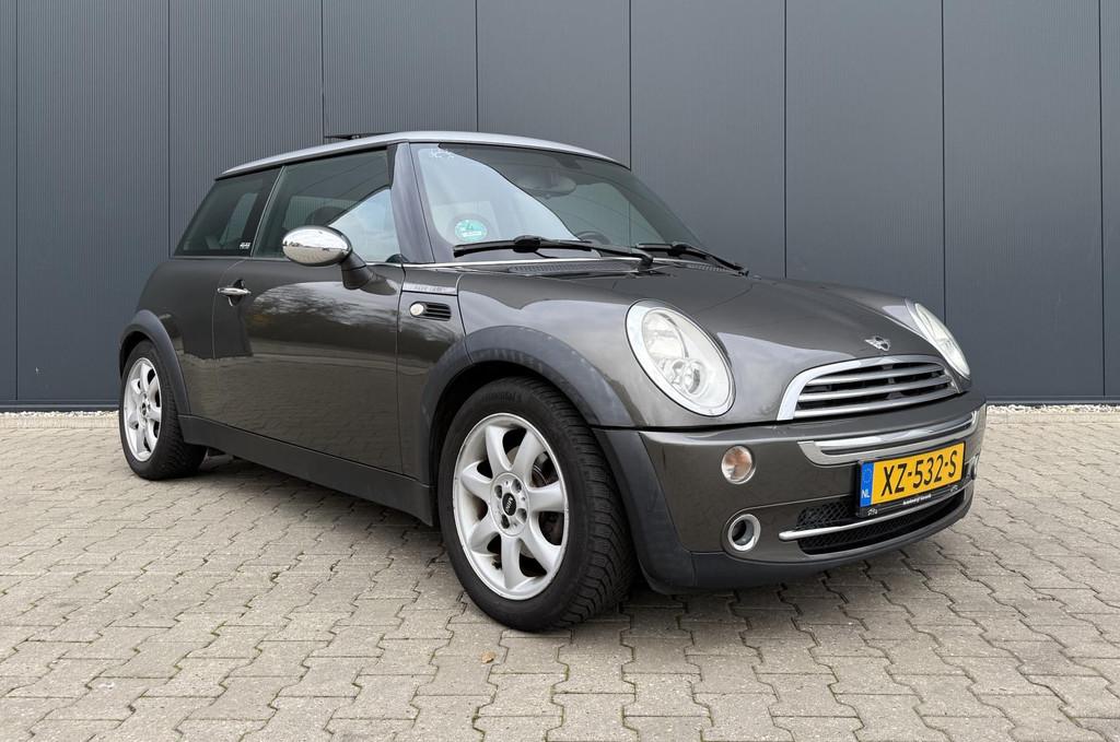 Mini Mini 1.6 Cooper Chili Panorama Dak Cruise APK, Auto's, Voorwielaandrijving, Gebruikt, Zwart, 4 cilinders