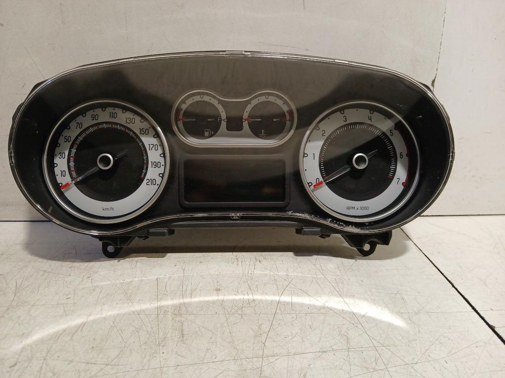 Cockpit Fiat 500L, Onderdelen@venauto.nl, Van der Ven Autorecycling B.V., Gebruikt, Ettenseweg 76, 4706 PB Roosendaal, The Netherlands