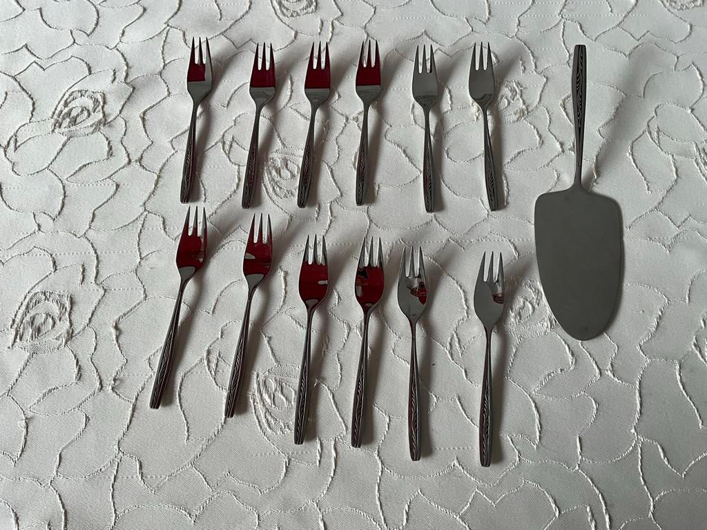 Gero zilmeta  521 takje, 12vorkjes en 1 taartschep, Antiek en Kunst, Antiek | Bestek, Ophalen