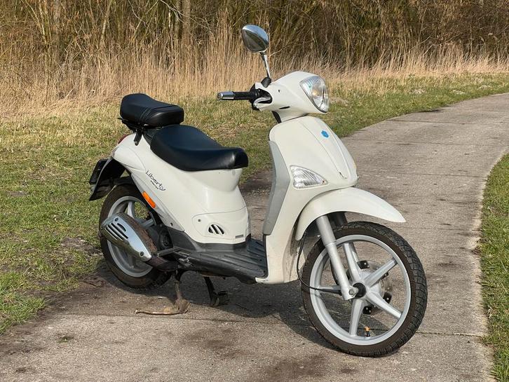 Piaggio Liberty Scooter, Fietsen en Brommers, Scooters | Piaggio, Gebruikt, Overige modellen, Maximaal 45 km/u, Benzine, Ophalen