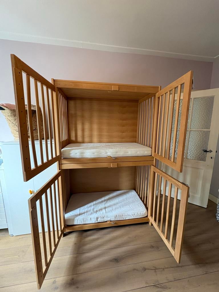 Stapelbed ledikant voor tweeling/gastouder - veilig en schoo, Kinderen en Baby's, Kinderkamer | Stapelbedden en Hoogslapers, Gebruikt