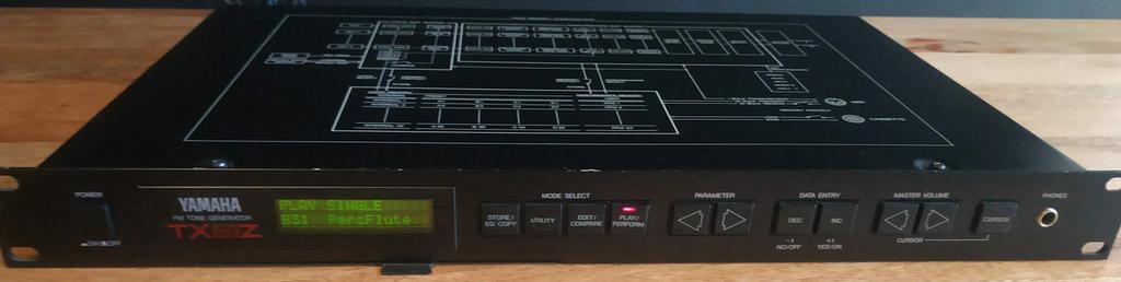 Yamaha Tx81z, Ophalen of Verzenden, Zo goed als nieuw, 61 toetsen, Yamaha