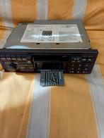 Oldtimer radio /cassette  met aansluiting voor een cd wissel, Ophalen of Verzenden
