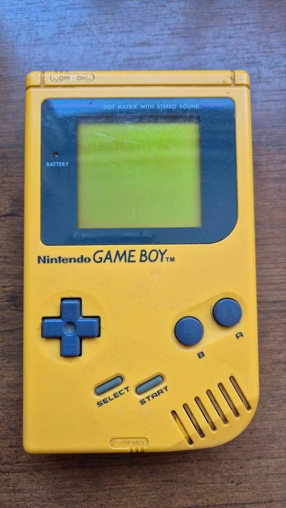 Gele Gameboy (ongetest) met 9 spellen en originele doos, Spelcomputers en Games, Games | Nintendo Game Boy, 1 speler, Ophalen of Verzenden