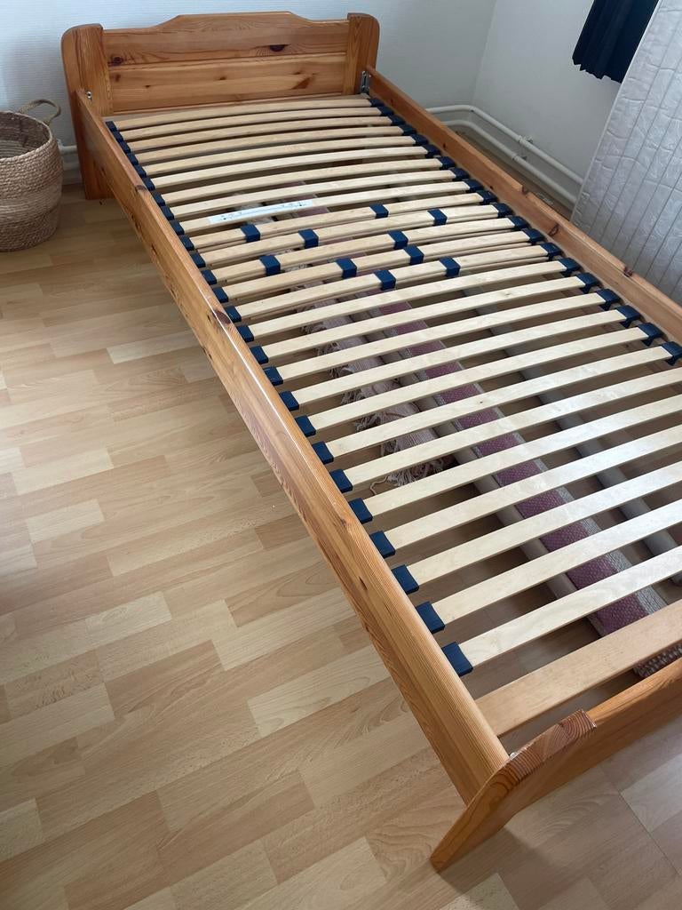1 persoonsbed bed incl.lattenbodem gratis, Huis en Inrichting, Slaapkamer | Bedden, Ophalen, Gebruikt, 90 cm, Eenpersoons