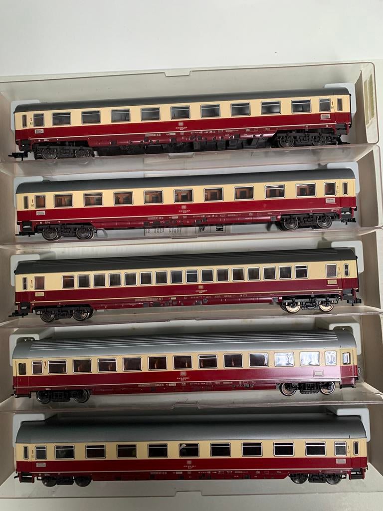 Fleischmann set van 5 DB TEE wagons met sluitverlichting OVP, Gebruikt, Gelijkstroom, Fleischmann, Wagon