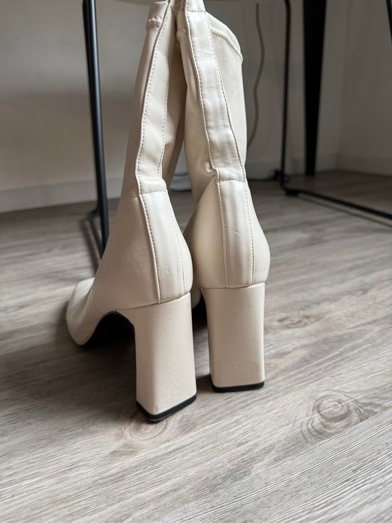 Witte Laarzen - Zo goed als nieuw!, Wit, Lage of Enkellaarzen, Ophalen of Verzenden, Zo goed als nieuw