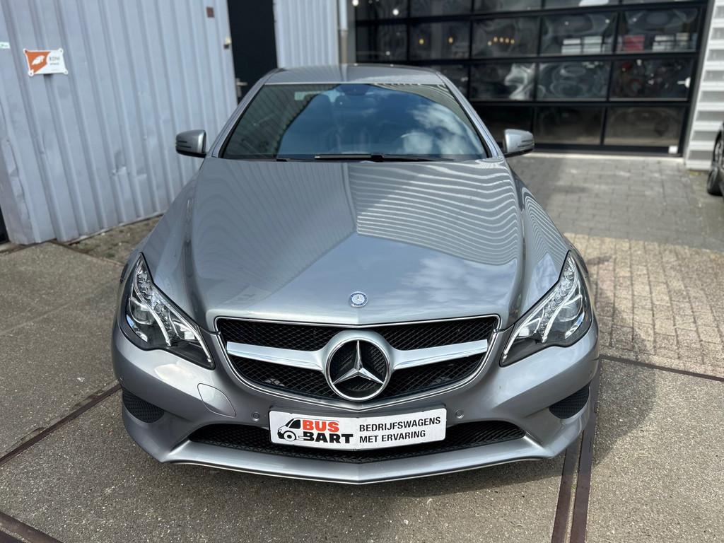 Mercedes-Benz E-klasse Coupé 200 Ambition 184PK|NL-Auto|Nav, Auto's, Automaat, Achterwielaandrijving, 4 stoelen, Bedrijf