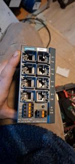Ethernet switch Siemens simatic 6GK5208-0BA10-2AA3, Muziek en Instrumenten, Synthesizers, Ophalen of Verzenden, Overige aantallen