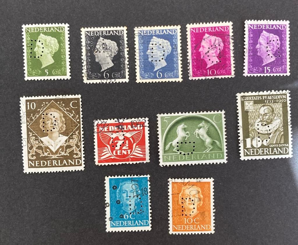 Kaveltje perfin D zie opm, Postzegels en Munten, Postzegels | Nederland, Verzenden, Gestempeld