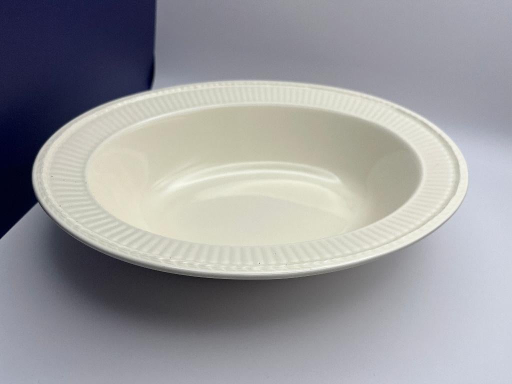 Wedgwood EDME - serveerschaal 26 cm, Huis en Inrichting, Ophalen, Gebruikt, Schaal of Schalen, Wedgwood