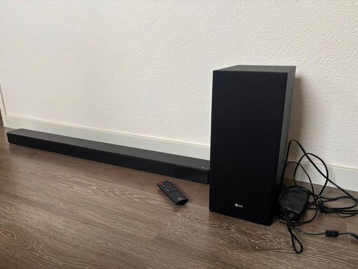 LG SL7Y soundbar met draadloze subwoofer, Audio, Tv en Foto, Soundbars, Zo goed als nieuw, Bluetooth, Met externe subwoofer, Ophalen