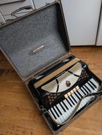 Hohner Lucia III 96-bas Accordeon - Prachtig Instrument!, Gebruikt, Met koffer, 96-bas, Hohner